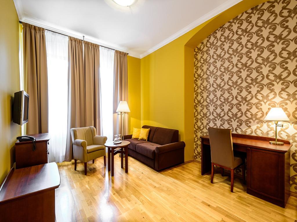 Hotel Alexander à Stříbro Chambre photo