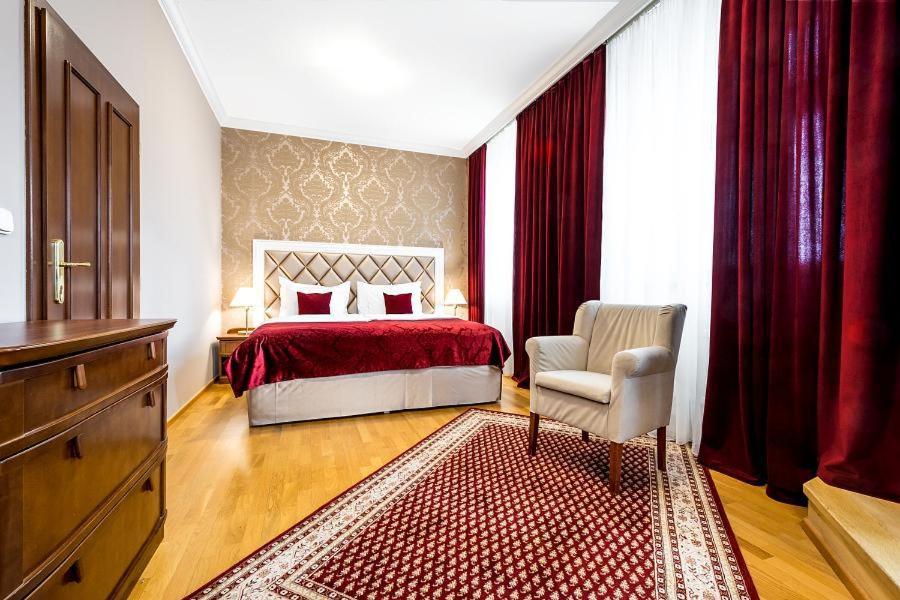 Hotel Alexander à Stříbro Extérieur photo