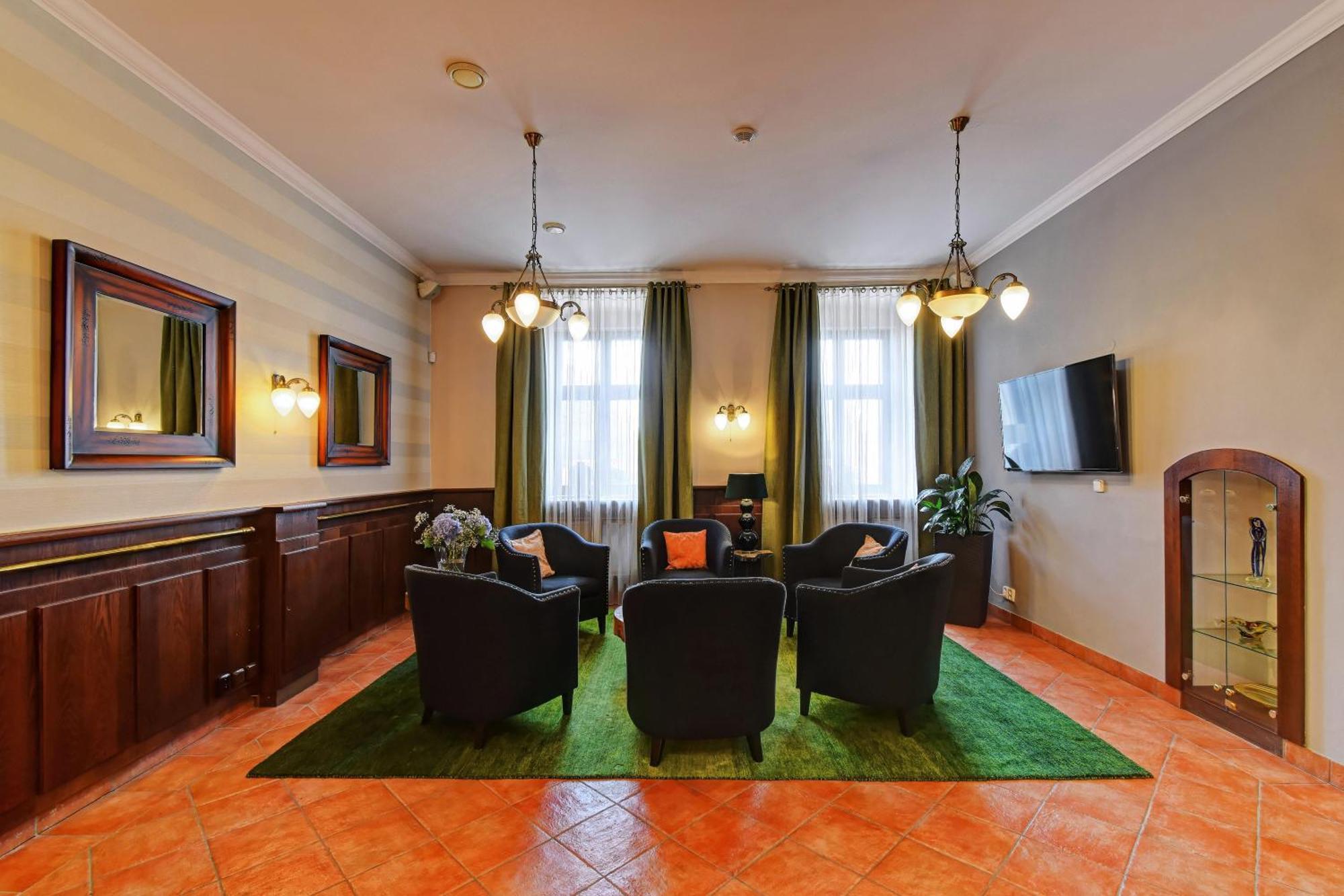 Hotel Alexander à Stříbro Extérieur photo
