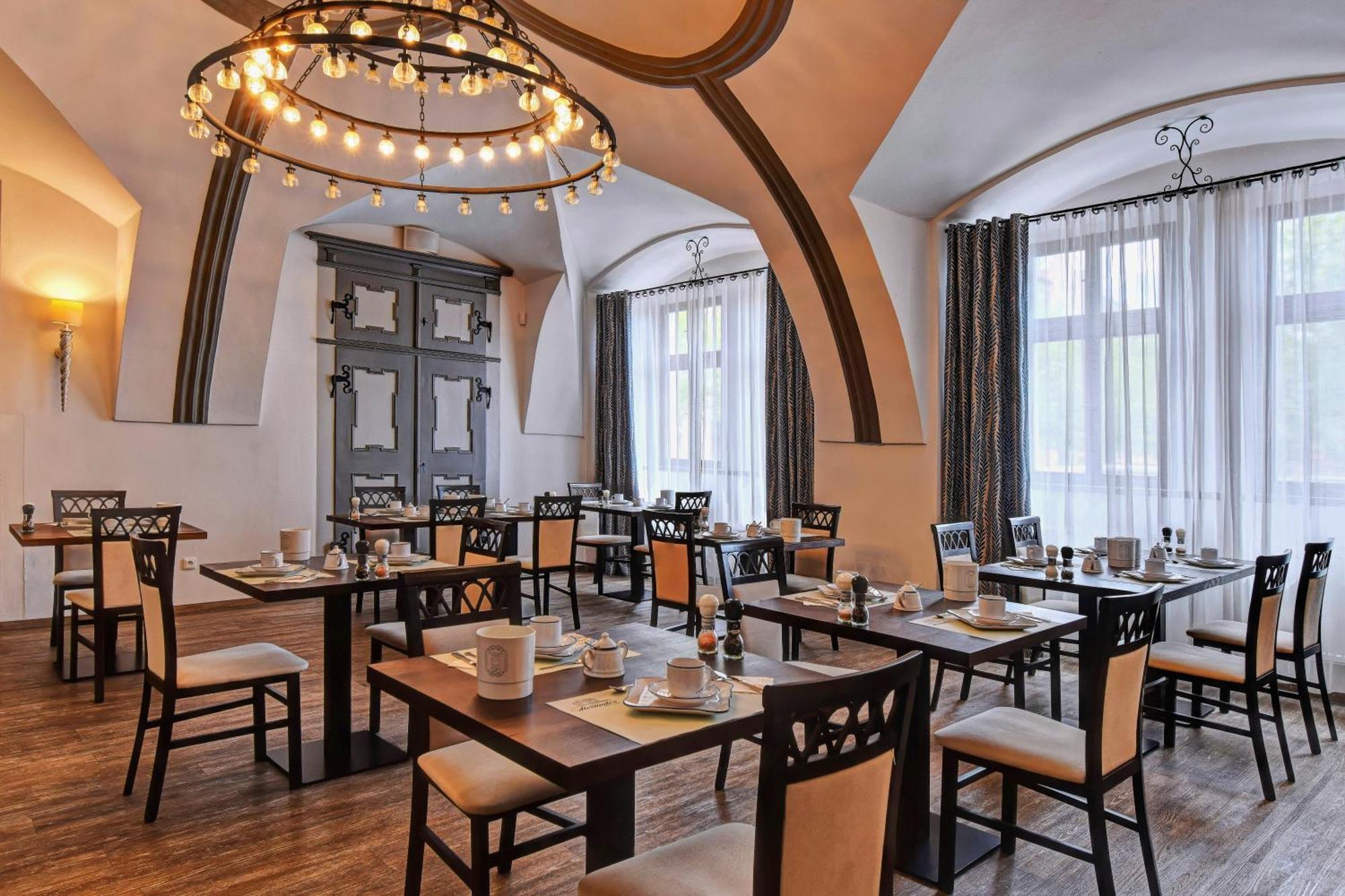 Hotel Alexander à Stříbro Extérieur photo