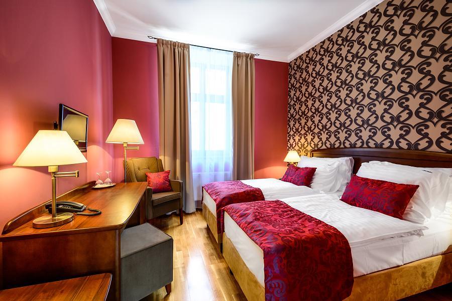 Hotel Alexander à Stříbro Extérieur photo